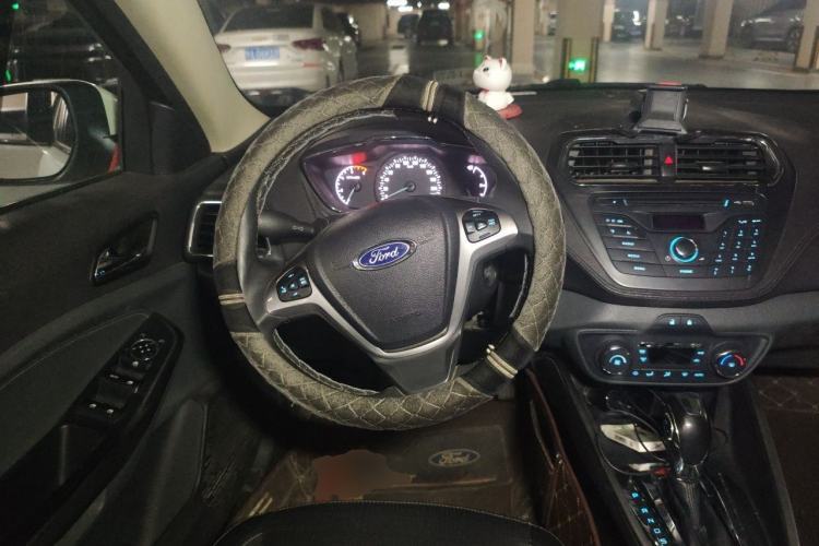 Used Ford Escort 2015 1.5L Automatic Fashion Model Steering Wheel