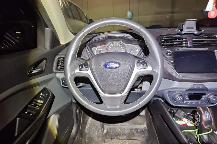 Used Ford Escort 2015 1.5L Automatic Fashion Model Steering Wheel