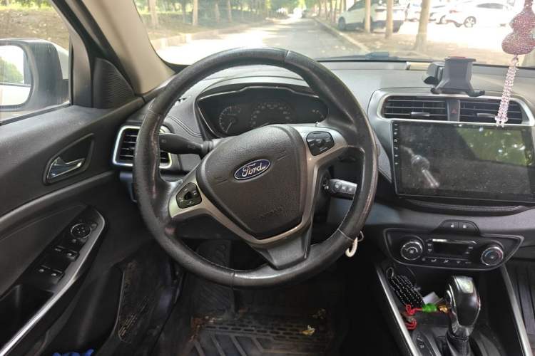 Used Ford Escort 2015 1.5L Automatic Fashion Model Steering Wheel