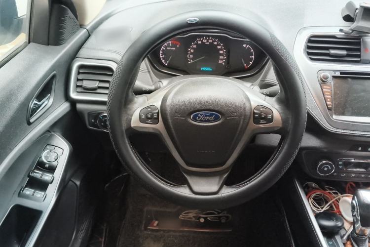 Used Ford Escort 2015 1.5L Automatic Fashion Model Steering Wheel