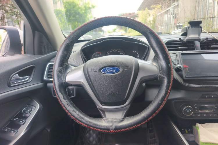Used Ford Escort 2015 1.5L Manual Fashion Edition Steering Wheel
