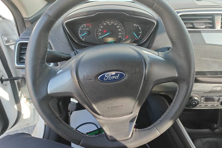 Used Ford Escort 2015 1.5L Manual Fashion Edition Steering Wheel