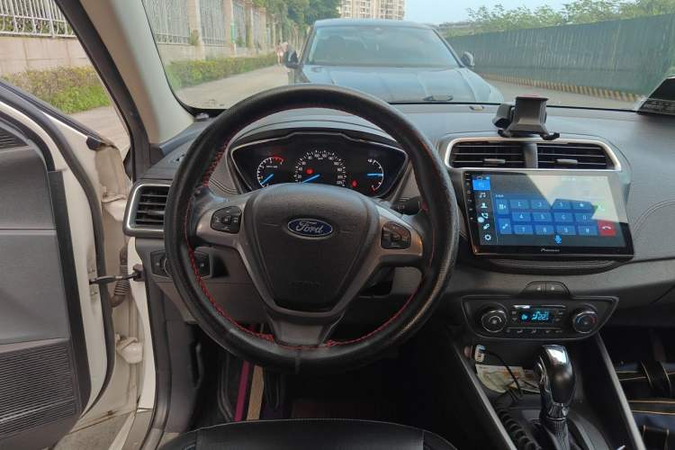 Used Ford Escort 2015 1.5L Automatic Fashion Model Steering Wheel