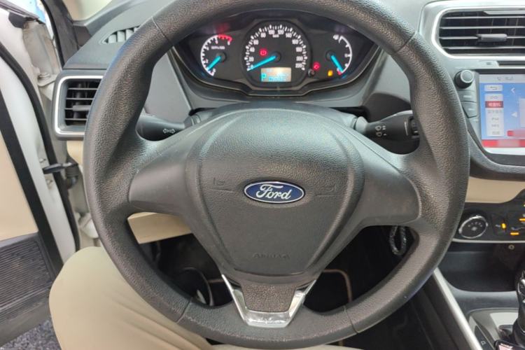 Used Ford Escort 2015 1.5L Automatic Comfort Edition Steering Wheel