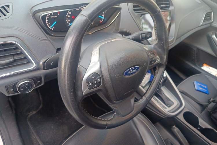 Used Ford Escort 2015 1.5L Automatic Fashion Model Steering Wheel