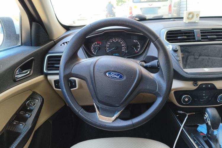 Used Ford Escort 2015 1.5L Automatic Comfort Edition Steering Wheel