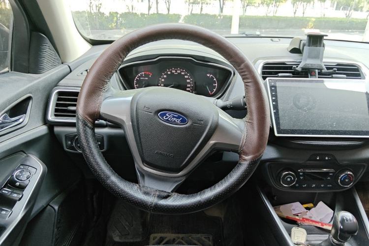Used Ford Escort 2015 1.5L Manual Fashion Edition Steering Wheel