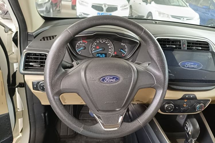 Used Ford Escort 2015 1.5L Automatic Comfort Edition Steering Wheel