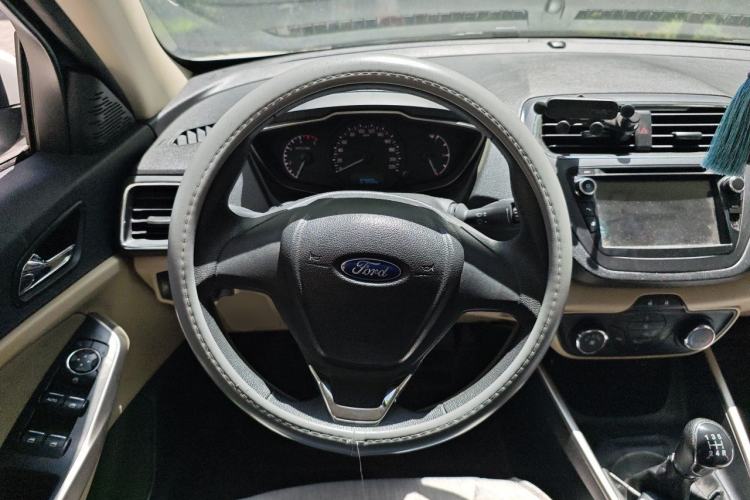 Used Ford Escort 2015 1.5L Manual Comfort Model Steering Wheel