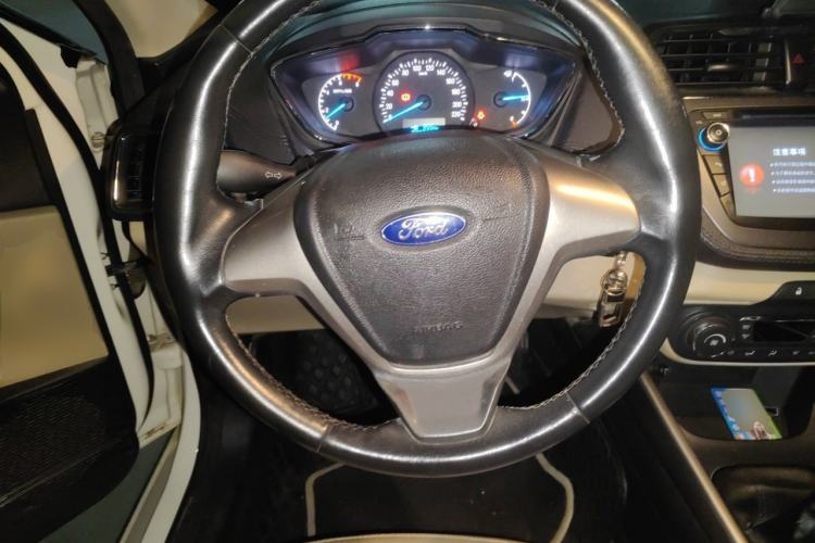 Used Ford Escort 2015 1.5L Manual Fashion Edition Steering Wheel