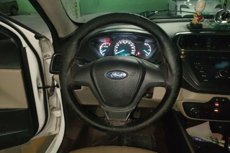 Used Ford Escort 2015 1.5L Manual Comfort Model Steering Wheel