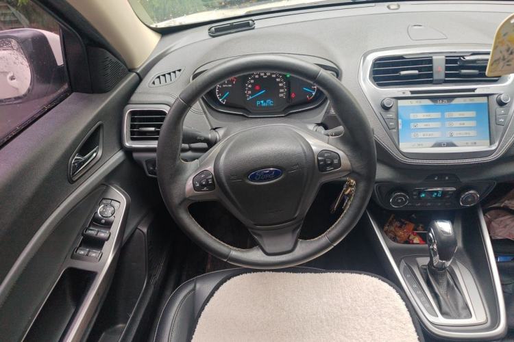 Used Ford Escort 2015 1.5L Automatic Fashion Model Steering Wheel