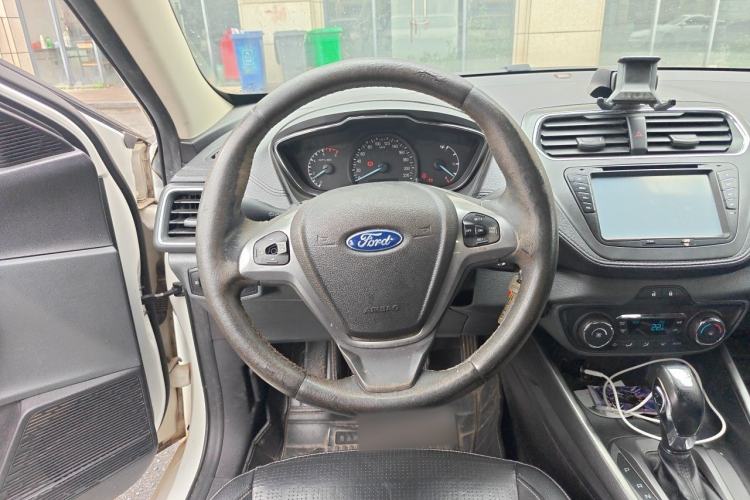 Used Ford Escort 2015 1.5L Automatic Fashion Model Steering Wheel