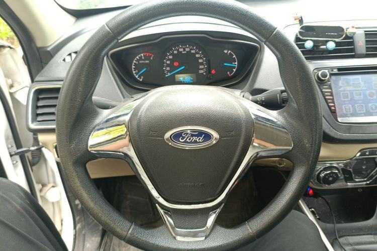 Used Ford Escort 2015 1.5L Manual Comfort Model Steering Wheel