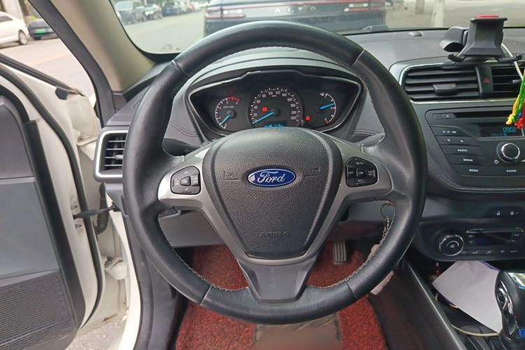 Used Ford Escort 2015 1.5L Automatic Fashion Model Steering Wheel