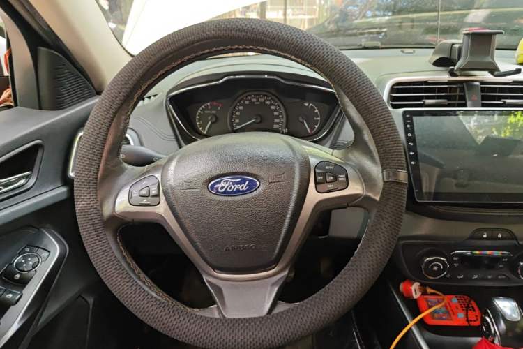 Used Ford Escort 2015 1.5L Automatic Fashion Model Steering Wheel