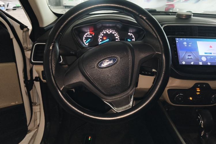 Used Ford Escort 2015 1.5L Automatic Comfort Edition Steering Wheel
