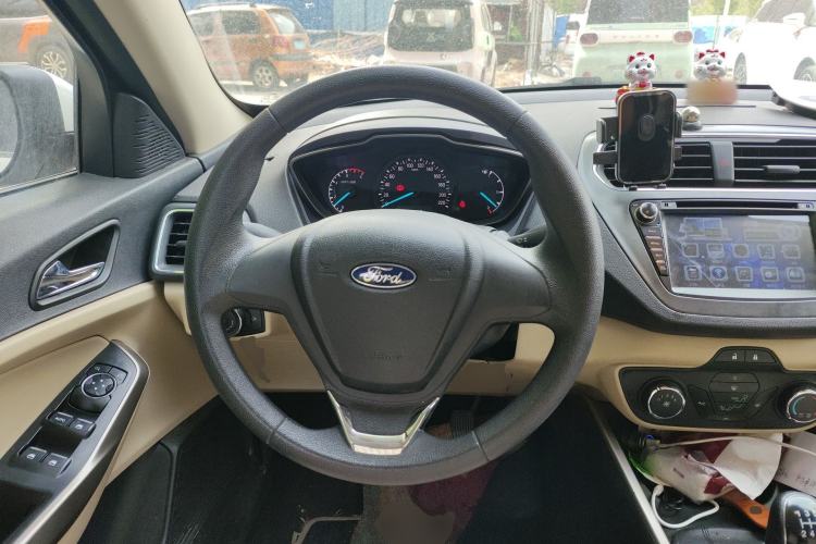 Used Ford Escort 2015 1.5L Manual Comfort Model Steering Wheel