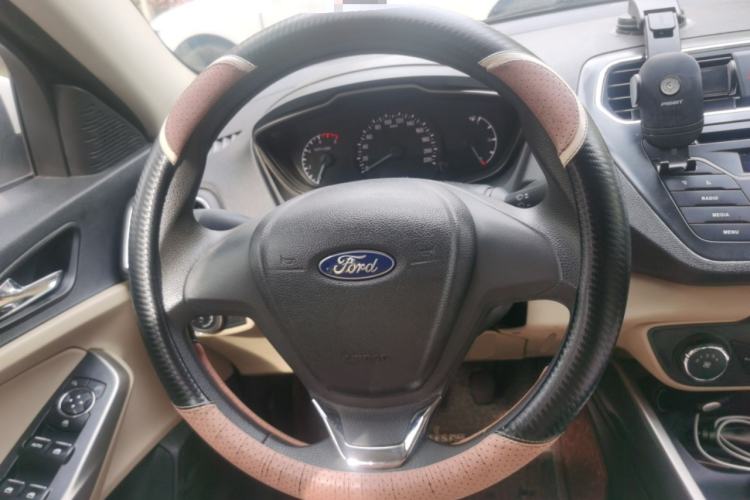 Used Ford Escort 2015 1.5L Manual Comfort Model Steering Wheel