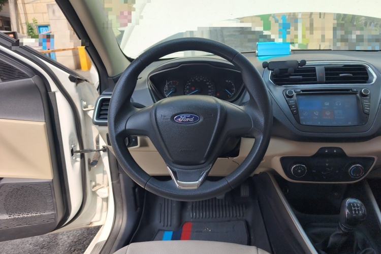 Used Ford Escort 2015 1.5L Manual Comfort Model Steering Wheel