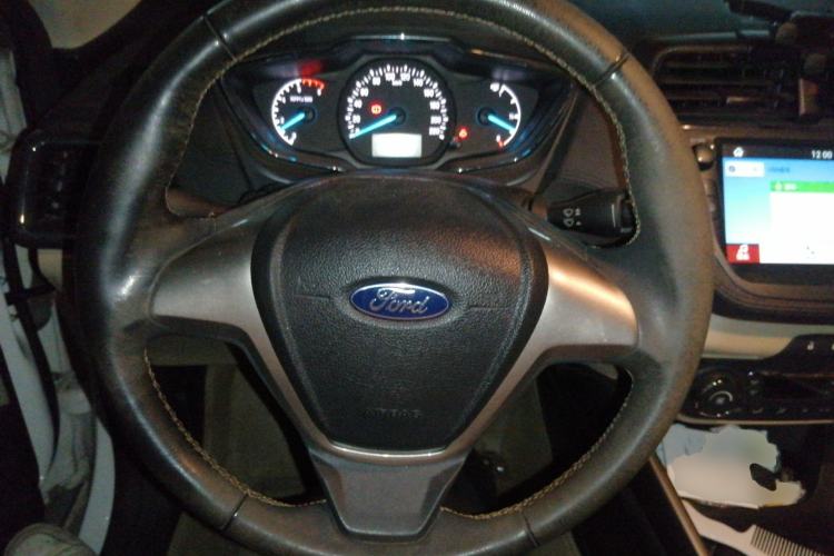Used Ford Escort 2015 1.5L Manual Fashion Edition Steering Wheel