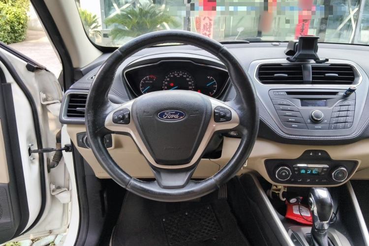 Used Ford Escort 2015 1.5L Automatic Fashion Model Steering Wheel