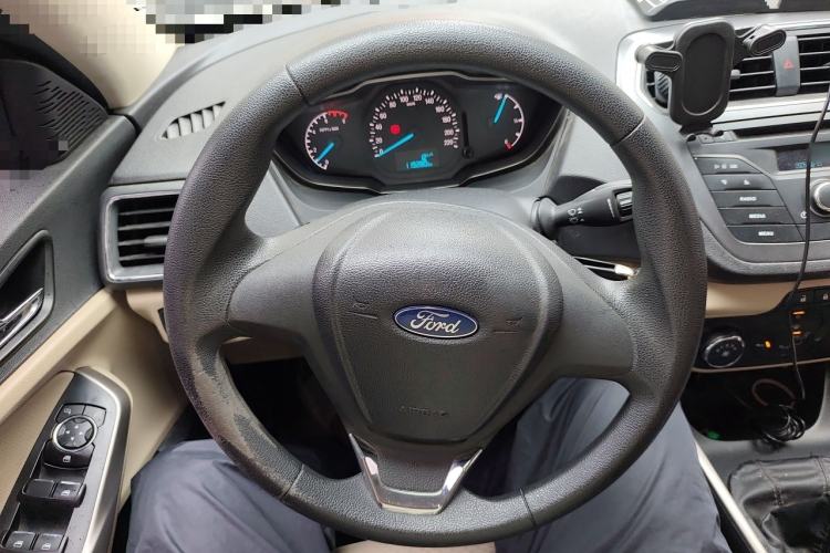 Used Ford Escort 2015 1.5L Manual Comfort Model Steering Wheel
