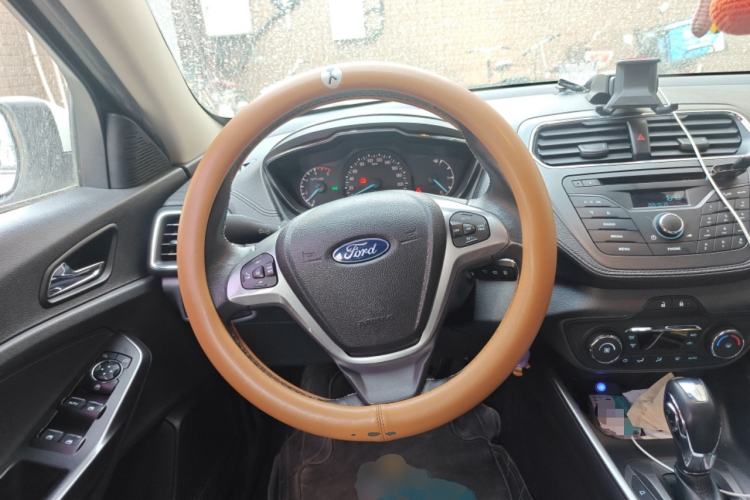 Used Ford Escort 2015 1.5L Automatic Fashion Model Steering Wheel