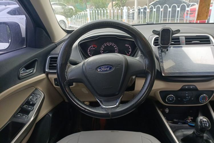 Used Ford Escort 2015 1.5L Manual Comfort Model Steering Wheel