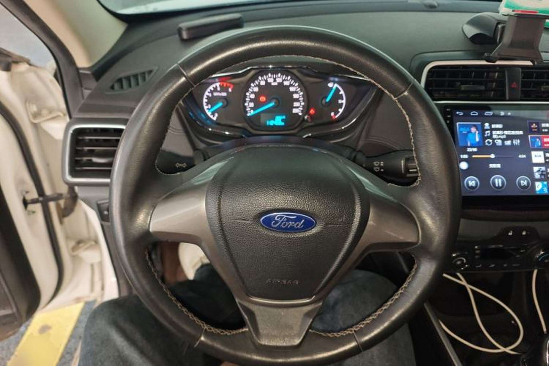 Used Ford Escort 2015 1.5L Manual Fashion Edition Steering Wheel