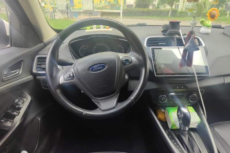 Used Ford Escort 2015 1.5L Automatic Fashion Model Steering Wheel