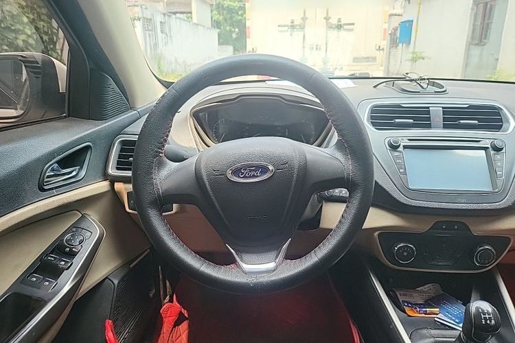 Used Ford Escort 2015 1.5L Manual Comfort Model Steering Wheel