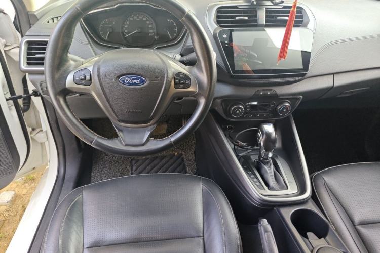 Used Ford Escort 2015 1.5L Automatic Fashion Model Steering Wheel