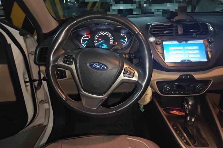 Used Ford Escort 2015 1.5L Automatic Fashion Model Steering Wheel