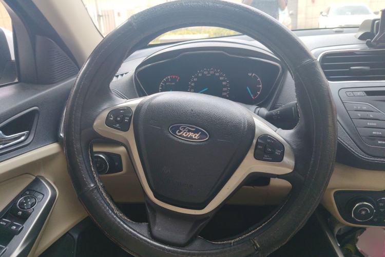 Used Ford Escort 2015 1.5L Automatic Fashion Model Steering Wheel