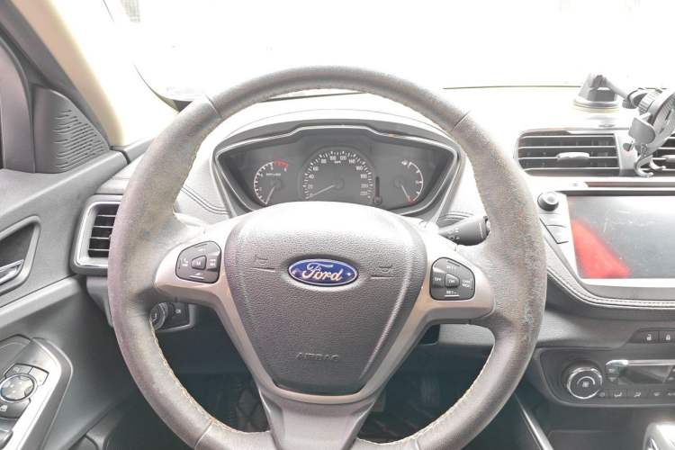 Used Ford Escort 2015 1.5L Automatic Fashion Model Steering Wheel