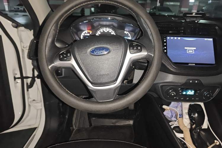 Used Ford Escort 2015 1.5L Automatic Fashion Model Steering Wheel