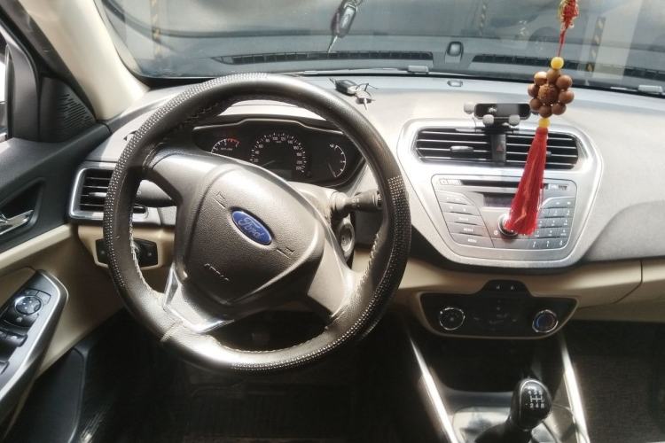 Used Ford Escort 2015 1.5L Manual Comfort Model Steering Wheel