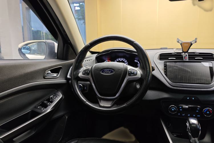 Used Ford Escort 2015 1.5L Automatic Fashion Model Steering Wheel