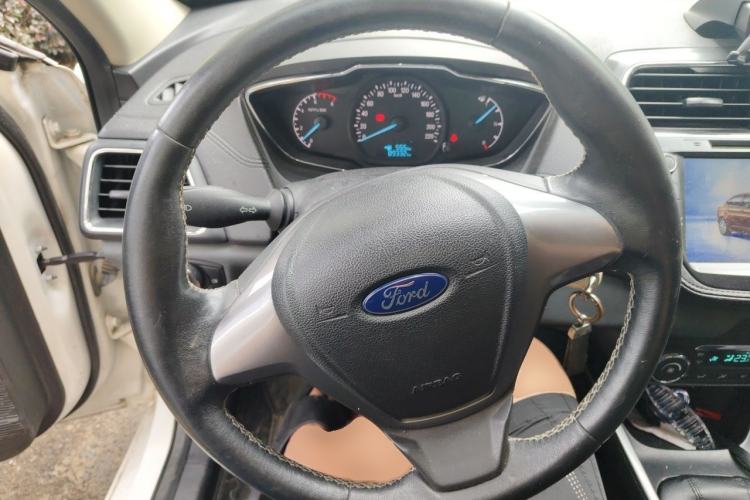 Used Ford Escort 2015 1.5L Manual Fashion Edition Steering Wheel