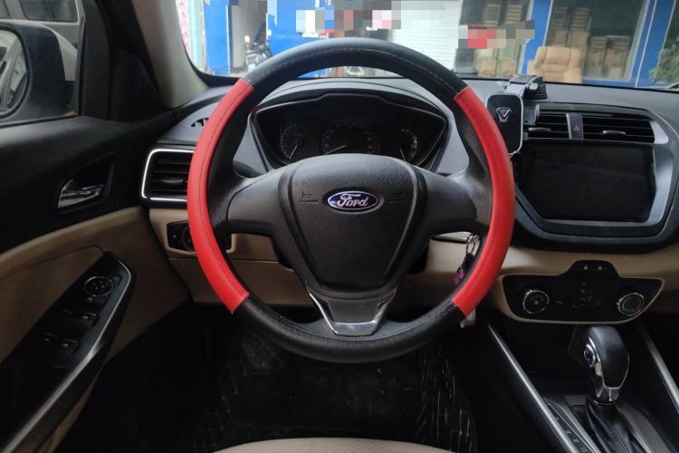 Used Ford Escort 2015 1.5L Automatic Comfort Edition Steering Wheel