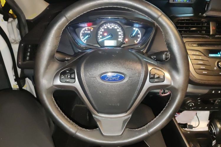 Used Ford Escort 2015 1.5L Automatic Fashion Model Steering Wheel