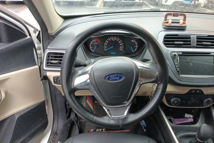 Used Ford Escort 2015 1.5L Manual Comfort Model Steering Wheel