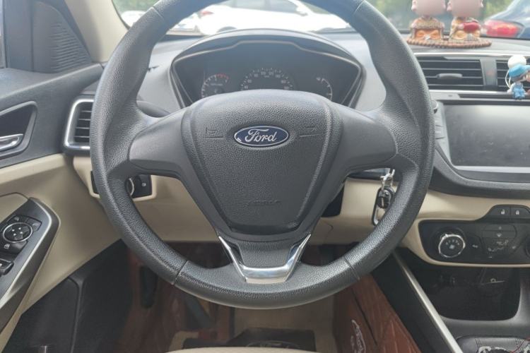 Used Ford Escort 2015 1.5L Manual Comfort Model Steering Wheel