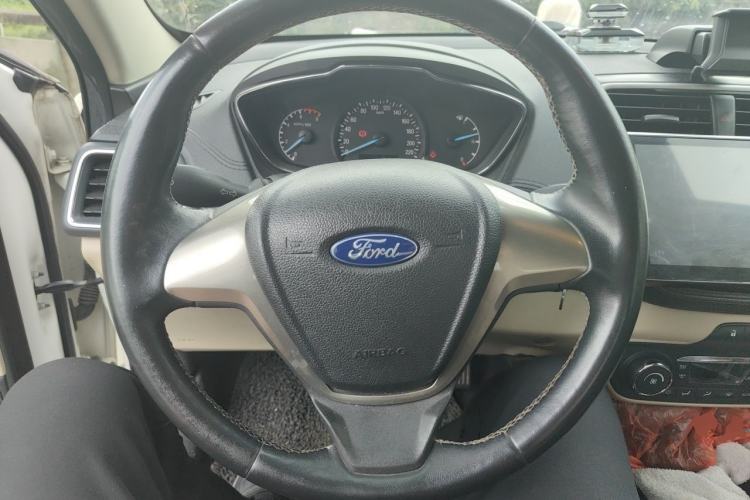 Used Ford Escort 2015 1.5L Manual Fashion Edition Steering Wheel