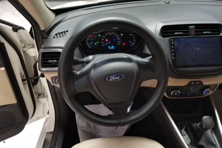 Used Ford Escort 2015 1.5L Manual Comfort Model Steering Wheel
