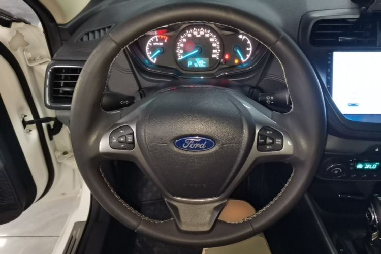 Used Ford Escort 2015 1.5L Automatic Fashion Model Steering Wheel