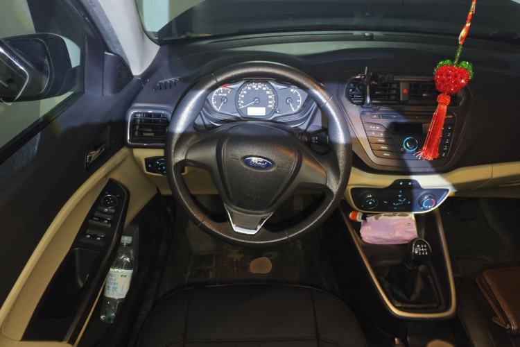 Used Ford Escort 2015 1.5L Manual Comfort Model Steering Wheel