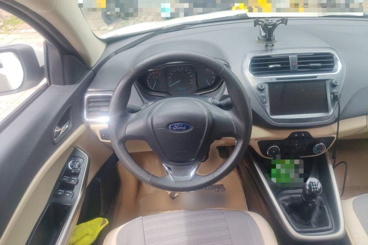 Used Ford Escort 2015 1.5L Manual Comfort Model Steering Wheel