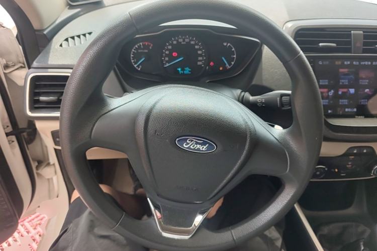 Used Ford Escort 2015 1.5L Manual Comfort Model Steering Wheel